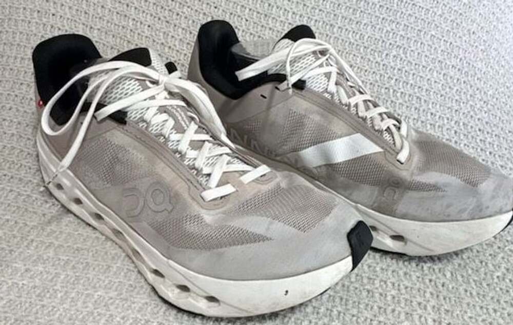On Cloudsurfer Next Size US 9 White Black Running Shoes